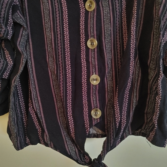 Crave Fame Boho Crop Navy Blue Striped Top! Size S - Picture 6 of 8